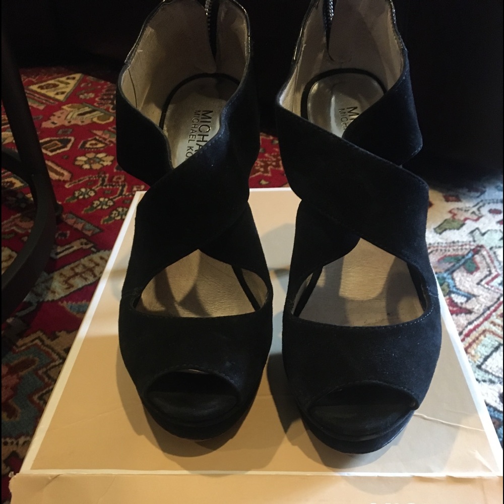 Micheal Kors platform heels